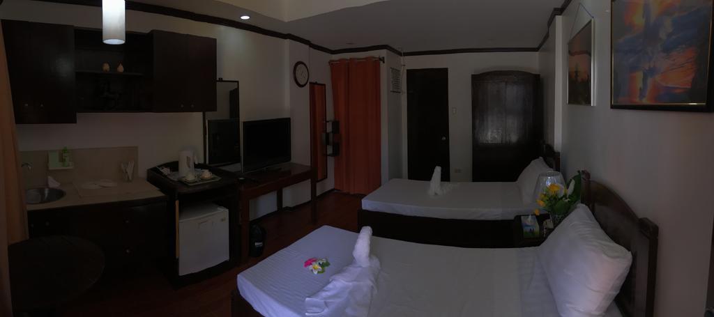 Ranile'S Pension House Cebu Екстериор снимка